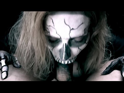 ❤️ Demon djevojka siše kurac svojim crnim ustima i guta spermu. ❤️ Analni video na hr.xxxpornolive.ru ️❤